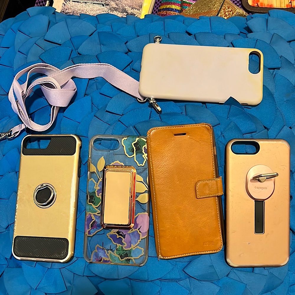 iPhone 7Plus cases (5). Nicole Miller, Molan Cano (Issue), Handl, Spign. Used.